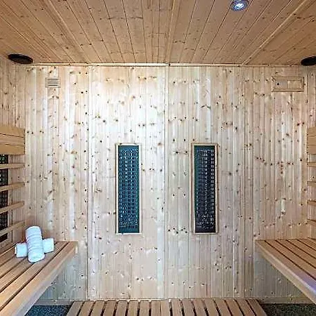 Hotel Causse Comtal Rodez, The Originals Relais Bozouls