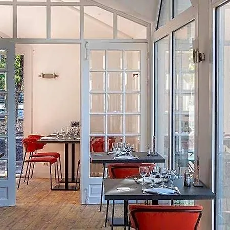 فندق Causse Comtal Rodez, The Originals Relais 3*