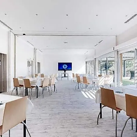 Causse Comtal Rodez, The Originals Relais Hotel