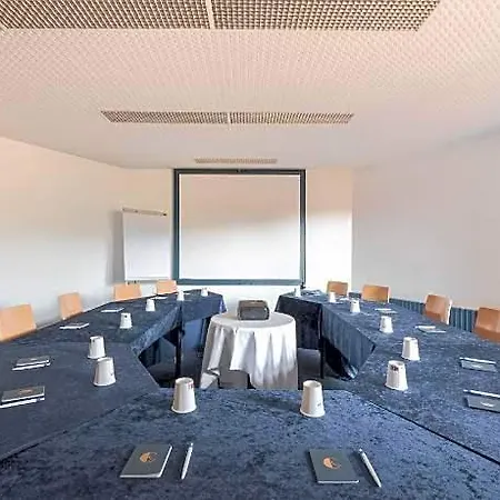 Causse Comtal Rodez, The Originals Relais Bozouls
